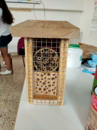 casetta di legno per insetti - progetto scolastico Greve in Chianti Scuola media